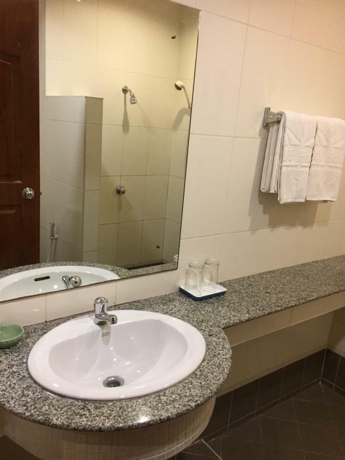 Kp Hotel Udonthani Kumphawapi Екстериор снимка